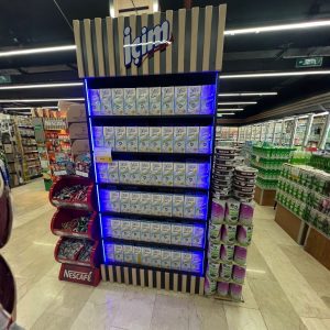 marketler için ilgi çekici led ışıklı teşhir standı